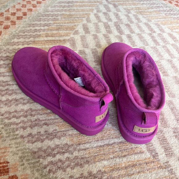 UGG Classic Ultra Mini Boots - Mangosteen (Purple/Pink) Size 11 - Picture 3 of 5